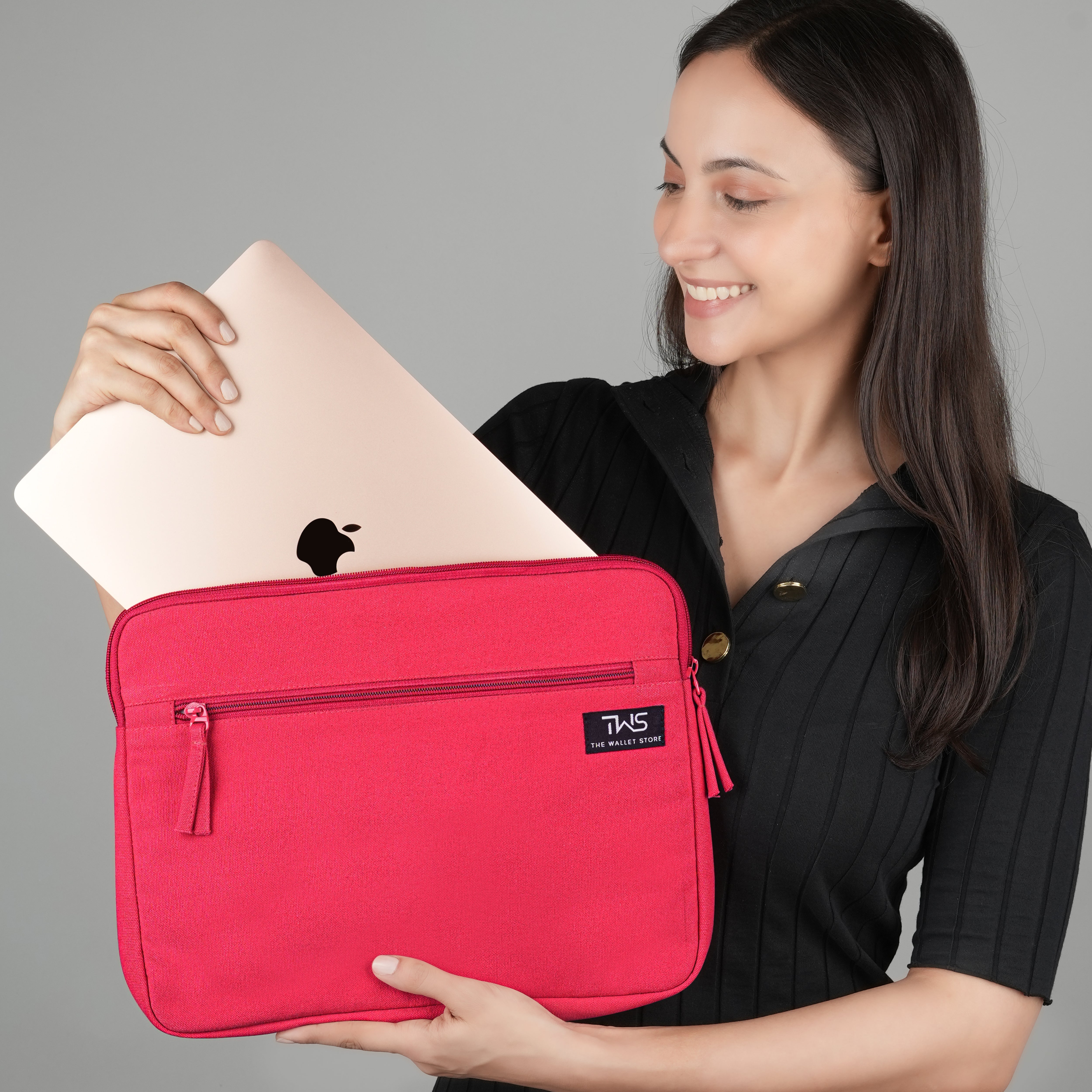 Sleek Guard Canvas Laptop Sleeve - Red