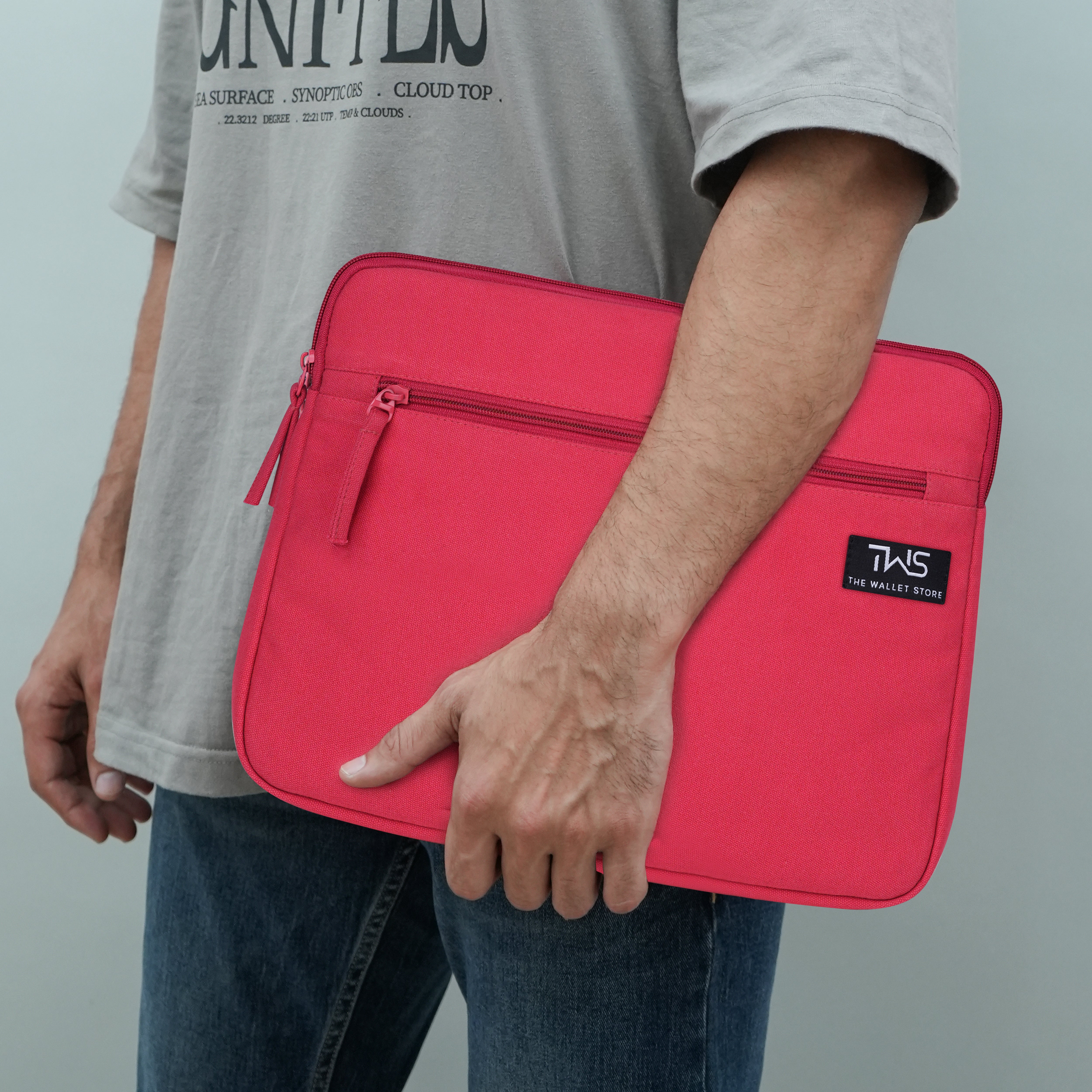 Sleek Guard Canvas Laptop Sleeve - Red